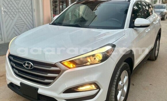Acheter Occasion Voiture Hyundai Tucson Blanc à Dakar, Dakar Acheter Occasion Voiture Hyundai Tucson Blanc à Dakar, Dakar