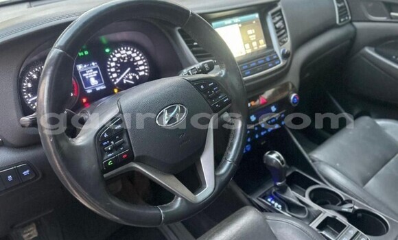 Acheter Occasion Voiture Hyundai Tucson Blanc à Dakar, Dakar Acheter Occasion Voiture Hyundai Tucson Blanc à Dakar, Dakar