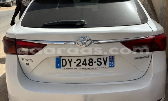 Buy Used Toyota Avensis Blanc Car in Dakar in Dakar Buy Used Toyota Avensis Blanc Car in Dakar in Dakar