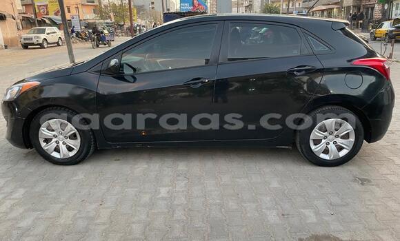 Acheter Occasion Voiture Hyundai Elantra Noir à Dakar, Dakar Acheter Occasion Voiture Hyundai Elantra Noir à Dakar, Dakar