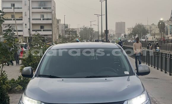 Buy Used Mitsubishi RVR Beige Car in Dakar in Dakar