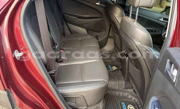 Dieundeu Occasion Hyundai Tucson Red Auto in Dakar in Dakar Dieundeu Occasion Hyundai Tucson Red Auto in Dakar in Dakar