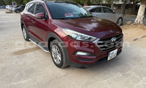 Dieundeu Occasion Hyundai Tucson Red Auto in Dakar in Dakar Dieundeu Occasion Hyundai Tucson Red Auto in Dakar in Dakar