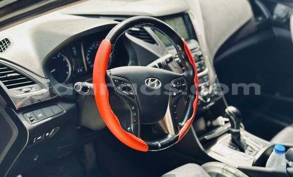 Buy Import Hyundai Grandeur Black Car in Dakar in Dakar Buy Import Hyundai Grandeur Black Car in Dakar in Dakar