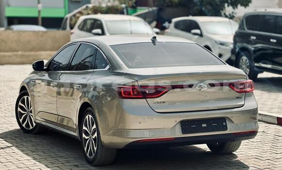 Buy Import Renault Samsung QM6 Silver Car in Dakar in Dakar Buy Import Renault Samsung QM6 Silver Car in Dakar in Dakar