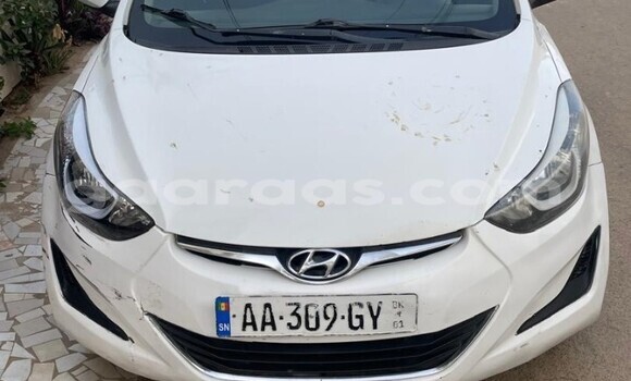 Acheter Occasion Voiture Hyundai Elantra Blanc à Dakar, Dakar Acheter Occasion Voiture Hyundai Elantra Blanc à Dakar, Dakar