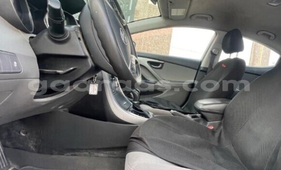 Acheter Occasion Voiture Hyundai Elantra Blanc à Dakar, Dakar Acheter Occasion Voiture Hyundai Elantra Blanc à Dakar, Dakar