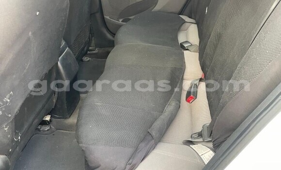 Acheter Occasion Voiture Hyundai Elantra Blanc à Dakar, Dakar Acheter Occasion Voiture Hyundai Elantra Blanc à Dakar, Dakar