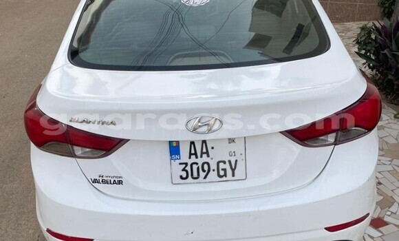 Acheter Occasion Voiture Hyundai Elantra Blanc à Dakar, Dakar Acheter Occasion Voiture Hyundai Elantra Blanc à Dakar, Dakar