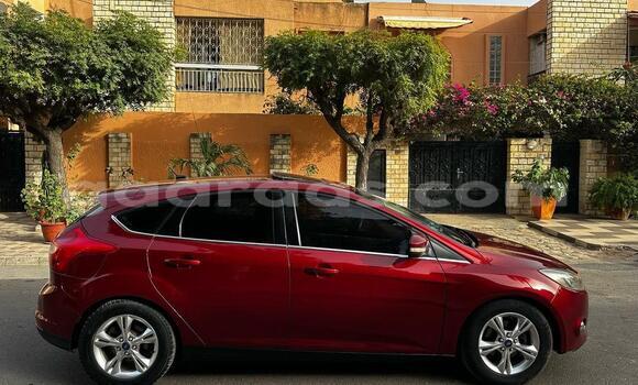 Dieundeu Occasion Ford Focus Red Auto in Dakar in Dakar Dieundeu Occasion Ford Focus Red Auto in Dakar in Dakar