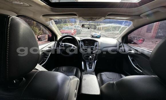 Dieundeu Occasion Ford Focus Red Auto in Dakar in Dakar Dieundeu Occasion Ford Focus Red Auto in Dakar in Dakar