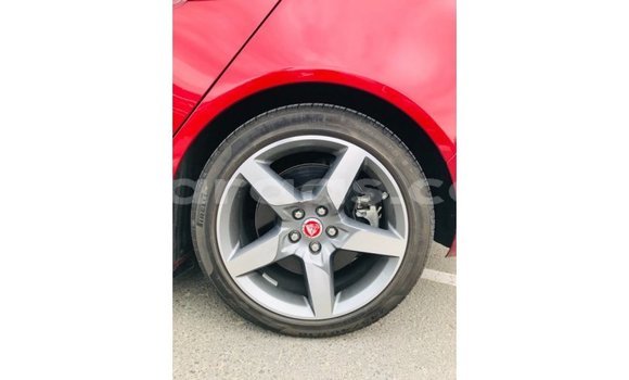 Acheter Import Voiture Jaguar XE Rouge à Import - Dubai, Dakar Acheter Import Voiture Jaguar XE Rouge à Import - Dubai, Dakar