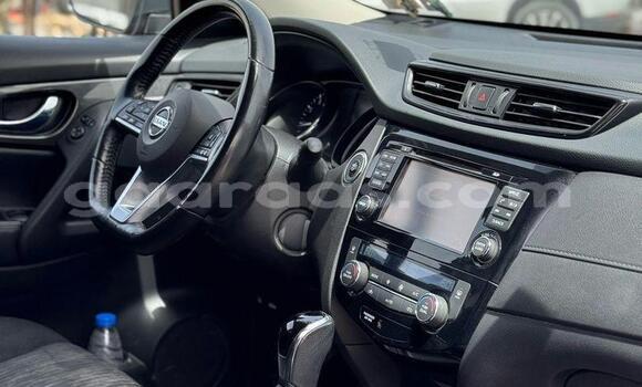 Dieundeu Imported Nissan Rogue Red Auto in Dakar in Dakar Dieundeu Imported Nissan Rogue Red Auto in Dakar in Dakar