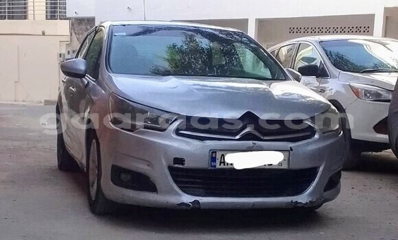 Dieundeu Occasion Citroen C4 Silver Auto in Dakar in Dakar Dieundeu Occasion Citroen C4 Silver Auto in Dakar in Dakar