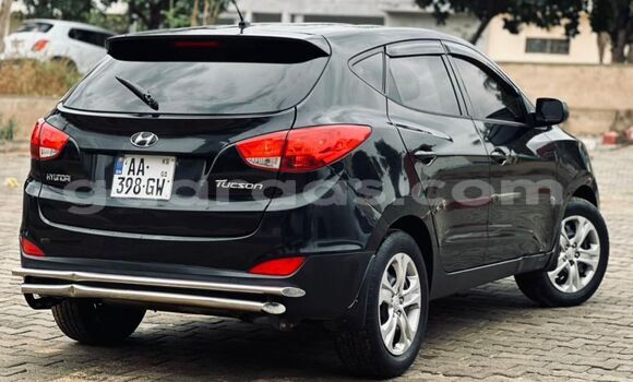 Acheter Occasion Voiture Hyundai Tucson Noir à Rufisque, Dakar Acheter Occasion Voiture Hyundai Tucson Noir à Rufisque, Dakar