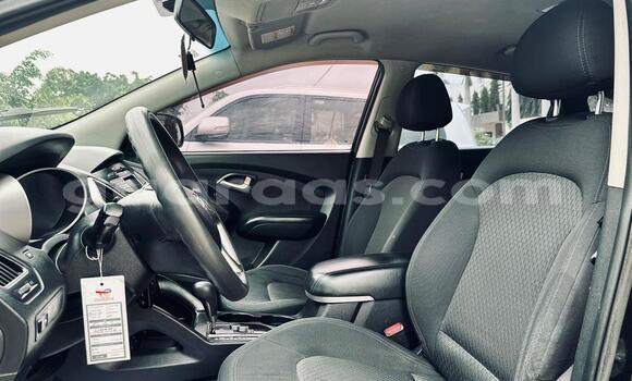 Acheter Occasion Voiture Hyundai Tucson Noir à Rufisque, Dakar Acheter Occasion Voiture Hyundai Tucson Noir à Rufisque, Dakar