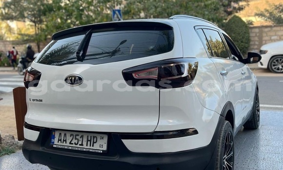 Acheter Occasion Voiture Kia Sportage Blanc à Dakar, Dakar Acheter Occasion Voiture Kia Sportage Blanc à Dakar, Dakar