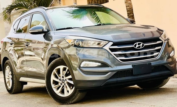 Buy Used Hyundai Tucson Silver Car in Dakar in Dakar