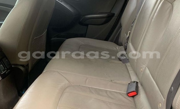 Buy Used Hyundai Tucson Silver Car in Dakar in Dakar Buy Used Hyundai Tucson Silver Car in Dakar in Dakar