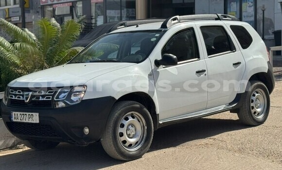 Dieundeu Occasion Dacia Duster Blanc Auto in Dakar in Dakar Dieundeu Occasion Dacia Duster Blanc Auto in Dakar in Dakar