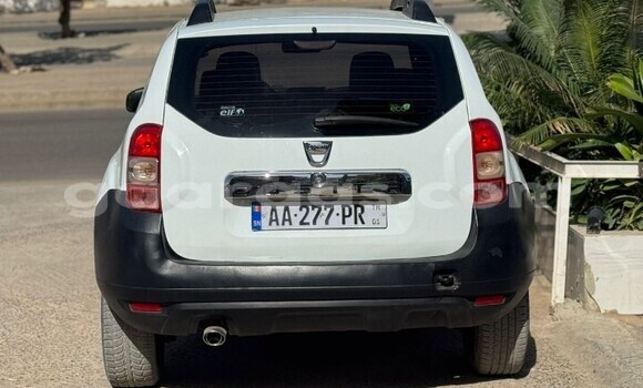Dieundeu Occasion Dacia Duster Blanc Auto in Dakar in Dakar Dieundeu Occasion Dacia Duster Blanc Auto in Dakar in Dakar