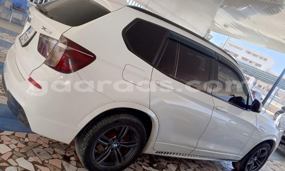 Acheter Occasion Voiture BMW X3 Blanc à Dakar, Dakar Acheter Occasion Voiture BMW X3 Blanc à Dakar, Dakar