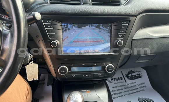 Buy Used Toyota Avensis Silver Car in Dakar in Dakar Buy Used Toyota Avensis Silver Car in Dakar in Dakar