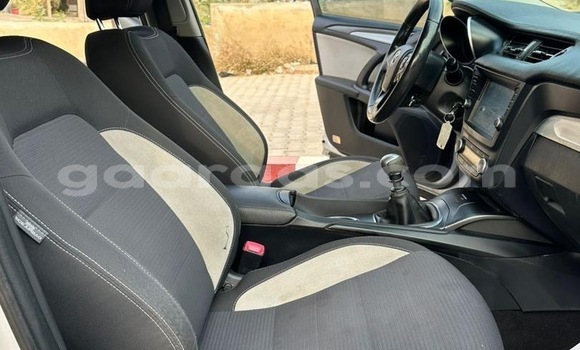 Buy Used Toyota Avensis Silver Car in Dakar in Dakar Buy Used Toyota Avensis Silver Car in Dakar in Dakar