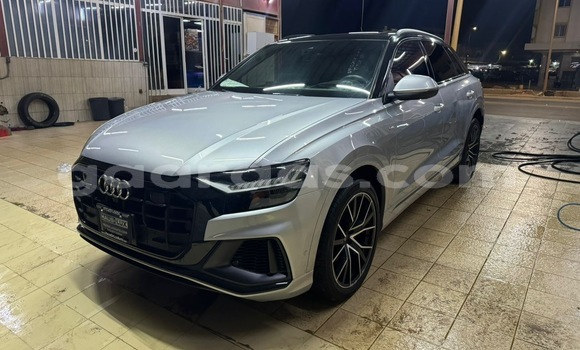 Dieundeu Occasion Audi Q8 Silver Auto in Dakar in Dakar Dieundeu Occasion Audi Q8 Silver Auto in Dakar in Dakar