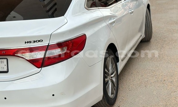 Acheter Occasion Voiture Hyundai Grandeur Blanc à Dakar, Dakar Acheter Occasion Voiture Hyundai Grandeur Blanc à Dakar, Dakar