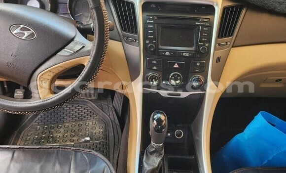 Acheter Occasion Voiture Hyundai Sonata Rouge à Dakar, Dakar Acheter Occasion Voiture Hyundai Sonata Rouge à Dakar, Dakar