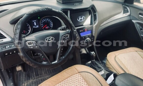 Buy Used Hyundai Santa Fe Silver Car in Dakar in Dakar Buy Used Hyundai Santa Fe Silver Car in Dakar in Dakar