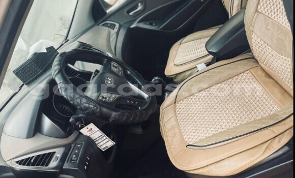 Buy Used Hyundai Santa Fe Silver Car in Dakar in Dakar Buy Used Hyundai Santa Fe Silver Car in Dakar in Dakar