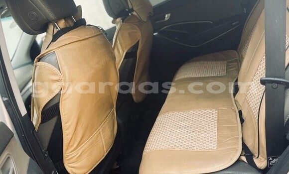 Buy Used Hyundai Santa Fe Silver Car in Dakar in Dakar Buy Used Hyundai Santa Fe Silver Car in Dakar in Dakar