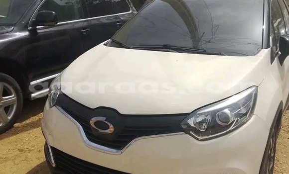 Dieundeu Occasion Renault ZOE White Auto in Dakar in Dakar Dieundeu Occasion Renault ZOE White Auto in Dakar in Dakar