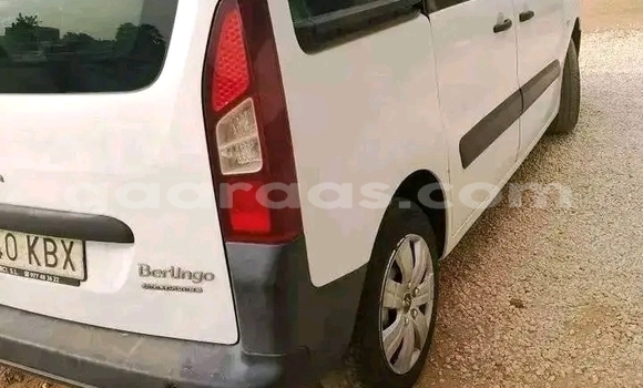 Buy Used Citroen Berlingo White Car in Dakar in Dakar Buy Used Citroen Berlingo White Car in Dakar in Dakar