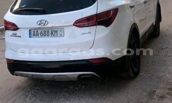 Dieundeu Occasion Hyundai Santa Fe Blanc Auto in Dakar in Dakar Dieundeu Occasion Hyundai Santa Fe Blanc Auto in Dakar in Dakar