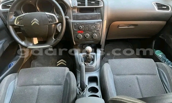 Buy Used Citroen C4 Blanc Car in Dakar in Dakar
