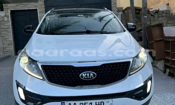 Dieundeu Occasion Kia Sportage White Auto in Dakar in Dakar Dieundeu Occasion Kia Sportage White Auto in Dakar in Dakar