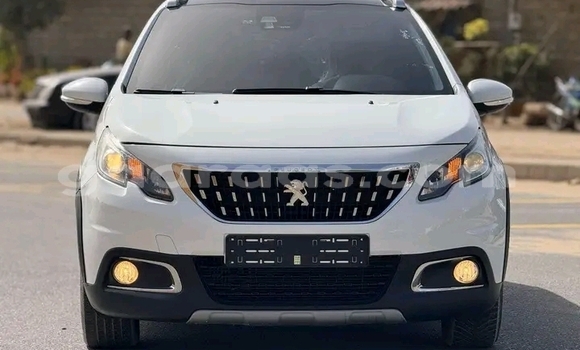 Dieundeu Occasion Peugeot 2008 Blanc Auto in Dakar in Dakar Dieundeu Occasion Peugeot 2008 Blanc Auto in Dakar in Dakar
