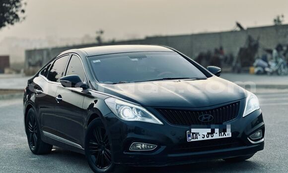Dieundeu Imported Hyundai Grandeur Black Auto in Dakar in Dakar Dieundeu Imported Hyundai Grandeur Black Auto in Dakar in Dakar