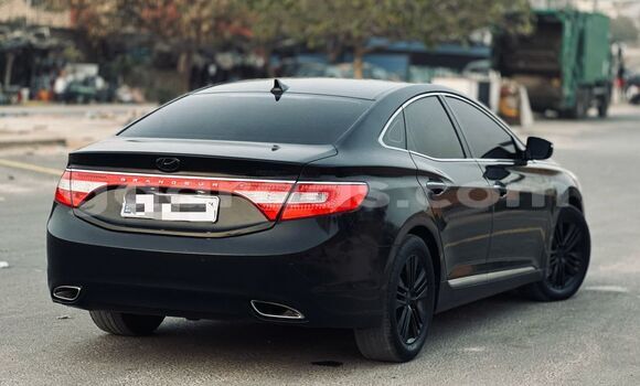 Dieundeu Imported Hyundai Grandeur Black Auto in Dakar in Dakar Dieundeu Imported Hyundai Grandeur Black Auto in Dakar in Dakar