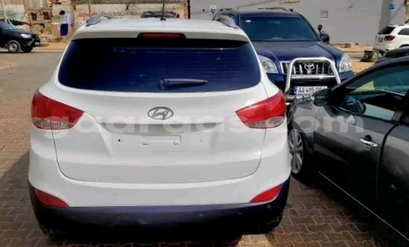 Dieundeu Occasion Hyundai Tucson White Auto in Dakar in Dakar