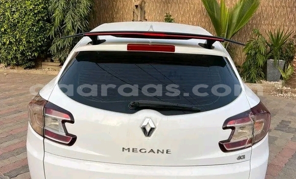 Dieundeu Occasion Renault Megane White Auto in Dakar in Dakar Dieundeu Occasion Renault Megane White Auto in Dakar in Dakar