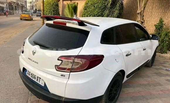 Dieundeu Occasion Renault Megane White Auto in Dakar in Dakar Dieundeu Occasion Renault Megane White Auto in Dakar in Dakar