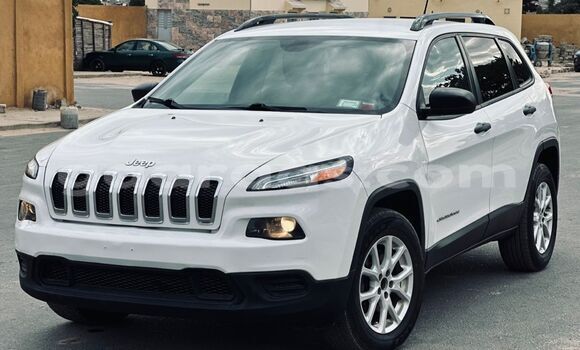 Acheter Occasion Voiture Jeep Cherokee Blanc à Dakar, Dakar Acheter Occasion Voiture Jeep Cherokee Blanc à Dakar, Dakar