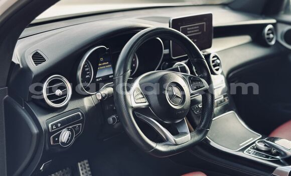 Acheter Occasion Voiture Mercedes‒Benz GLC Blanc à Dakar, Dakar Acheter Occasion Voiture Mercedes‒Benz GLC Blanc à Dakar, Dakar