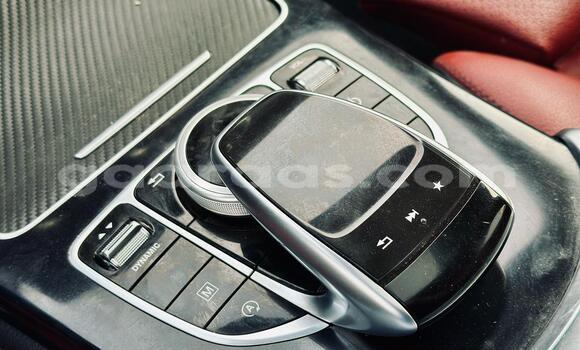 Acheter Occasion Voiture Mercedes‒Benz GLC Blanc à Dakar, Dakar Acheter Occasion Voiture Mercedes‒Benz GLC Blanc à Dakar, Dakar