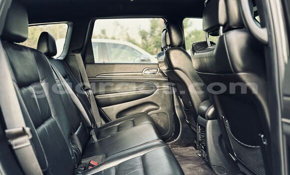 Dieundeu Occasion Jeep Grand Cherokee Black Auto in Dakar in Dakar Dieundeu Occasion Jeep Grand Cherokee Black Auto in Dakar in Dakar