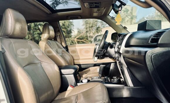 Buy Used Toyota 4Runner White Car in Dakar in Dakar Buy Used Toyota 4Runner White Car in Dakar in Dakar